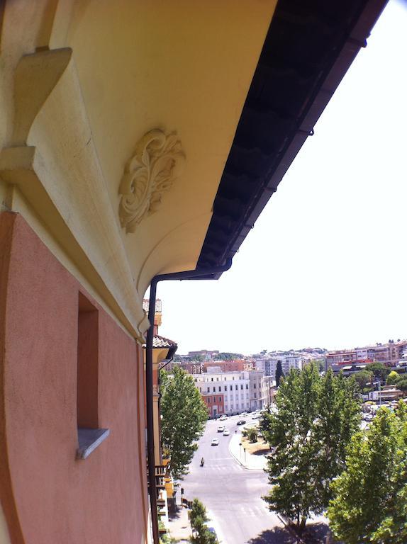 St.Peter Withlove Rome Exterior photo
